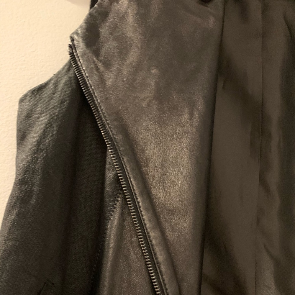 Vince Black Asymmetrical Linen Leather Vest - M View 5